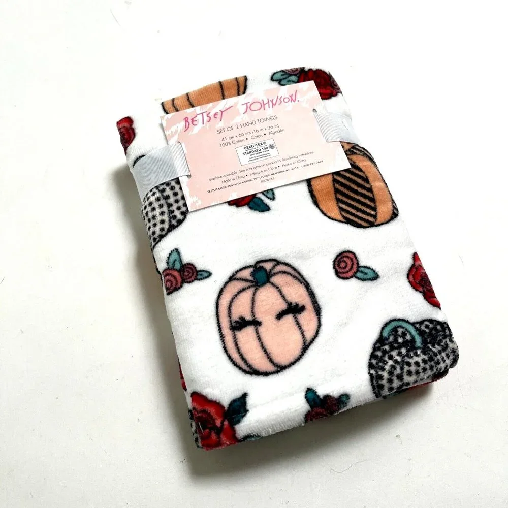 Betsey Johnson Fall Pumpkin Halloween 4pc Hand Towel Set Black White Orange NWT